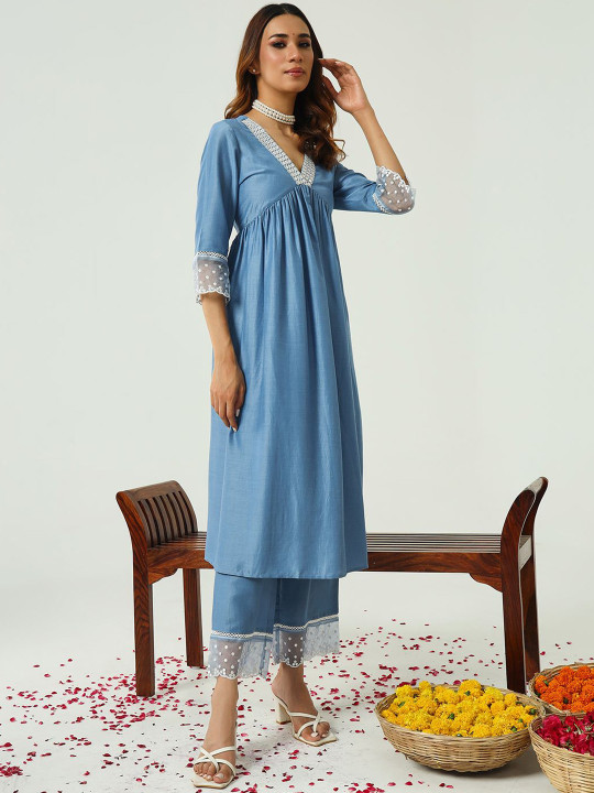 Sky Blue Embroidered Kurta Pant & Organza Dupatta Set